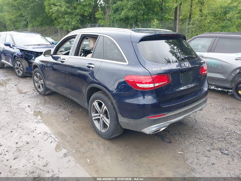 2016 Mercedes-benz Glc VIN WDC0G4KB9GF052276 IAAI salvage auction — NORMAL WEAR, Clear (New York), sold $3,025 on 2026-07-28 (photo 3)