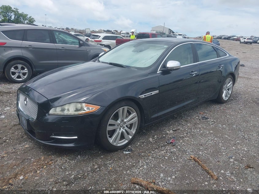 2012 Jaguar Xj series VIN SAJWA2GB8CLV28884 IAAI salvage auction — NORMAL WEAR, Clear (Tennessee), sold $1,700 on 2026-07-23 (photo 2)