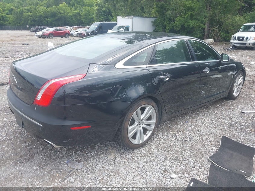 2012 Jaguar Xj series VIN SAJWA2GB8CLV28884 IAAI salvage auction — NORMAL WEAR, Clear (Tennessee), sold $1,700 on 2026-07-23 (photo 4)