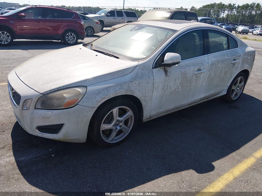 2013 Volvo S60 VIN YV1612FS2D2180730 IAAI salvage auction — NORMAL WEAR, Clear (South Carolina), sold $2,950 on 2026-07-15 (photo 2)