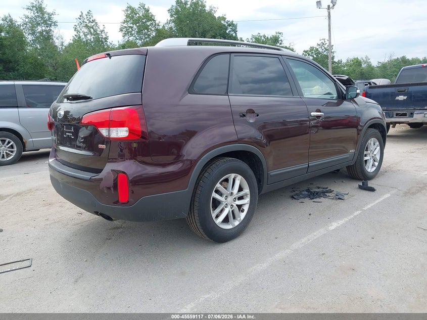 2015 Kia Sorento VIN 5XYKTCA6XFG604629 IAAI salvage auction — NORMAL WEAR, Original (New Hampshire), sold $1,150 on 2026-07-29 (photo 4)