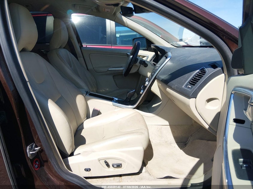 2015 Volvo Xc60 VIN YV4612RK7F2739447 IAAI salvage auction — NORMAL WEAR, Clear (New York), sold $600 on 2026-07-19 (photo 5)
