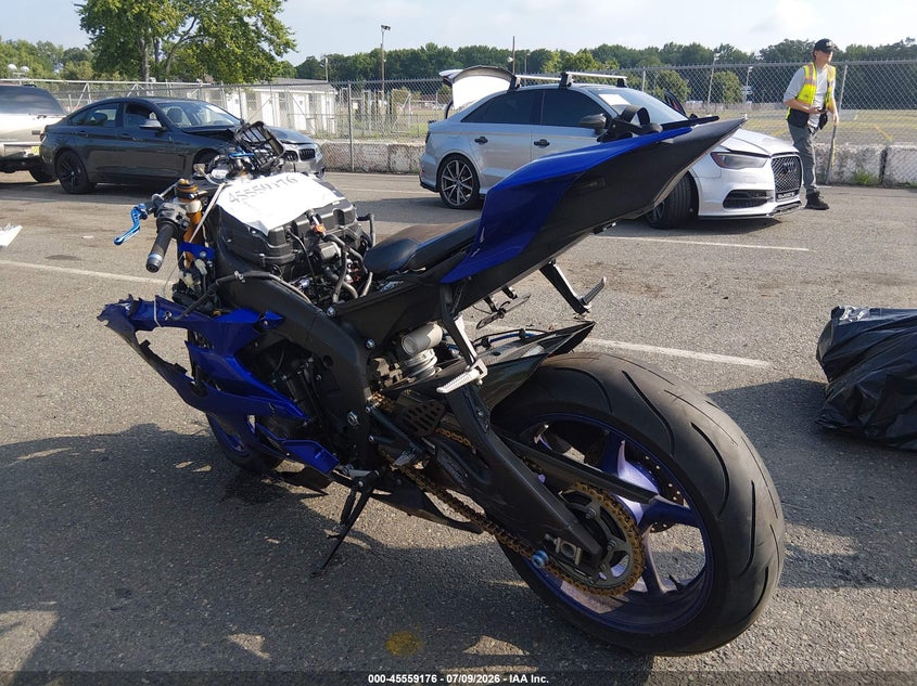 2018 Yamaha Yzf VIN JYARJ28E4JA002759 IAAI salvage auction — FRONT END, Salvage Title, sold $2,150 on 2026-09-02 (photo 3)