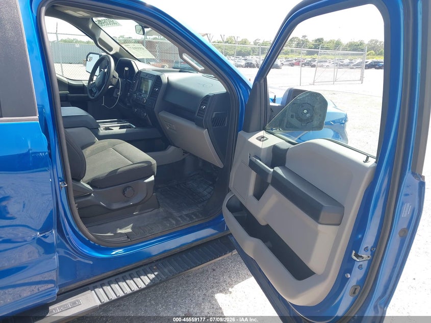 2017 Ford F-150 VIN 1FTEW1CP5HKE06018 IAAI salvage auction — RIGHT SIDE, Salvage Title, sold $6,250 on 2026-07-31 (photo 5)