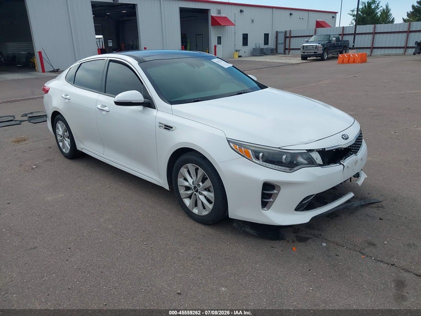2017 Kia Optima VIN 5XXGU4L33HG175482 IAAI salvage auction — FRONT END, Salvage (Colorado), sold $1,750 on 2026-08-22 (photo 1)