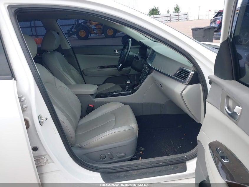 2017 Kia Optima VIN 5XXGU4L33HG175482 IAAI salvage auction — FRONT END, Salvage (Colorado), sold $1,750 on 2026-08-22 (photo 5)