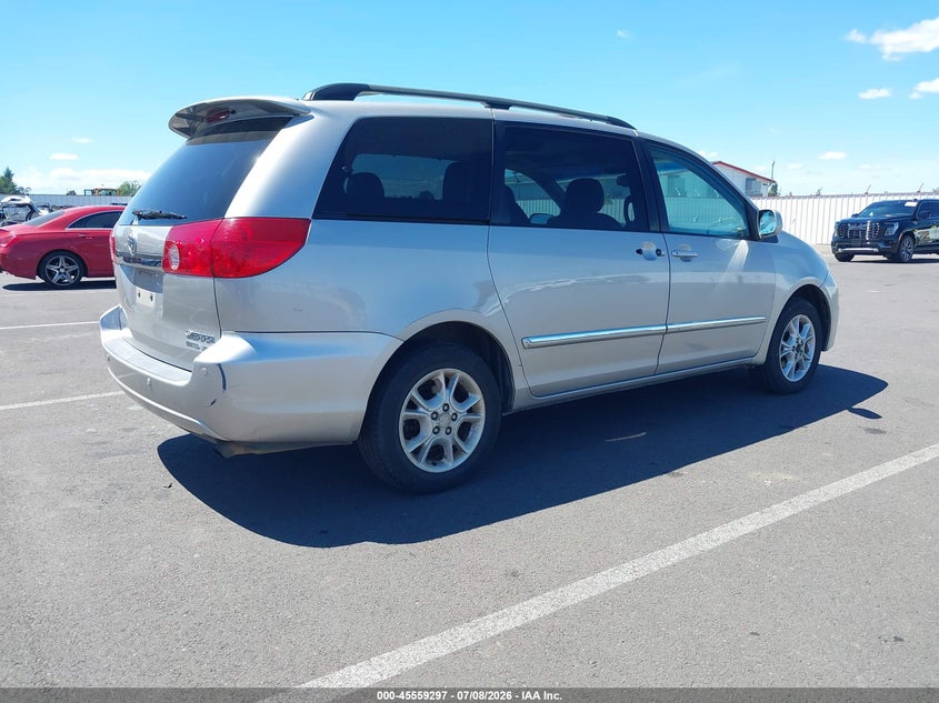 2006 Toyota Sienna VIN 5TDBA22C76S062073 IAAI salvage auction — NORMAL WEAR, Peddle Clear Public-Restricted (Oregon), sold $575 on 2026-07-28 (photo 4)