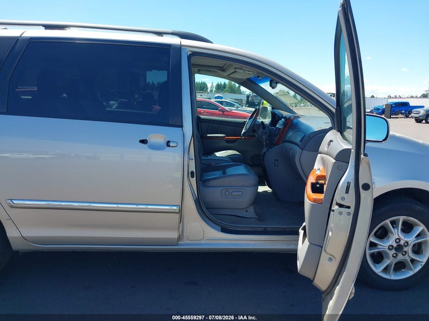 2006 Toyota Sienna VIN 5TDBA22C76S062073 IAAI salvage auction — NORMAL WEAR, Peddle Clear Public-Restricted (Oregon), sold $575 on 2026-07-28 (photo 5)