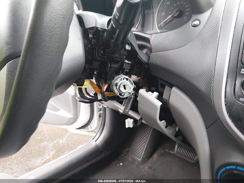 2017 Hyundai Accent VIN KMHCT4AE8HU366536 IAAI salvage auction — THEFT, Salvage (Connecticut), sold $525 on 2026-07-30 (photo 6)