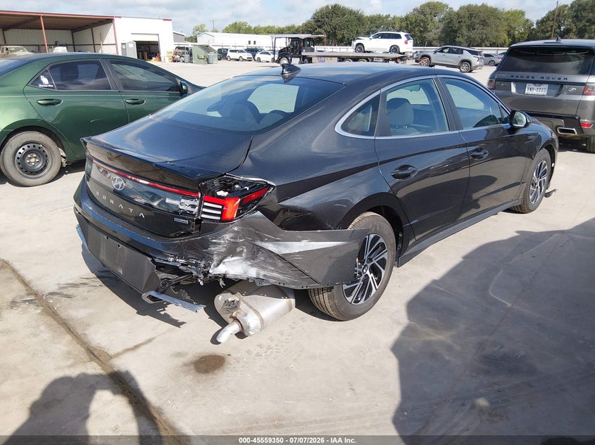 2026 Hyundai Sonata VIN KMHL24JJ3TA156257 IAAI salvage auction — RIGHT REAR, Enterprise Vehicles Clear Only (Louisiana), sold $13,200 on 2026-07-28 (photo 4)