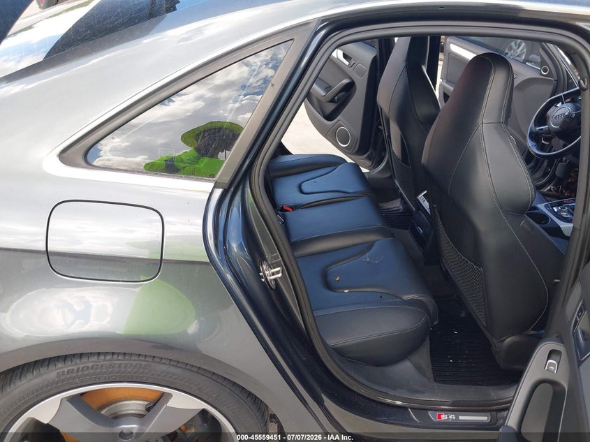 2015 Audi S4 VIN WAUBGAFL1FA076791 IAAI salvage auction — WATER/FLOOD, Salvage (Texas), sold $75 on 2026-07-24 (photo 8)