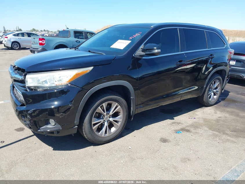 2015 Toyota Highlander VIN 5TDJKRFH2FS181043 IAAI salvage auction — RIGHT REAR, Salvage (California), sold $5,450 on 2026-07-22 (photo 2)