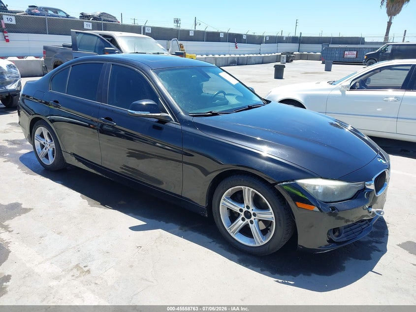 2014 BMW 3er VIN WBA3B1C57EP679412 IAAI salvage auction — RIGHT FRONT, Salvage Title, sold $1,200 on 2026-07-22 (photo 1)