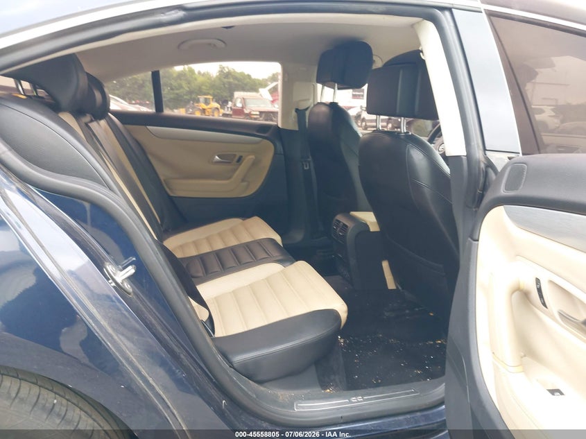 2014 Volkswagen Passat cc VIN WVWBP7AN6EE517160 IAAI salvage auction — NORMAL WEAR, Clear (Connecticut), sold $250 on 2026-07-29 (photo 8)