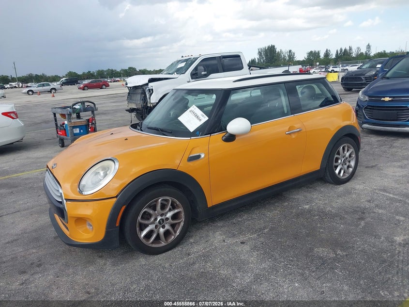 2015 Mini Hard top VIN WMWXM5C52F3A56813 IAAI salvage auction — RIGHT FRONT, Clear (Arizona), sold $875 on 2026-07-16 (photo 2)