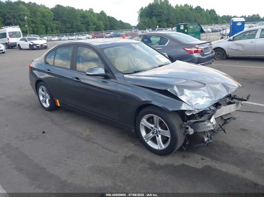 2013 BMW 3er VIN WBA3A5C57DJ462941 IAAI salvage auction — FRONT END, Salvage (North Carolina), sold $25 on 2026-07-29 (photo 1)