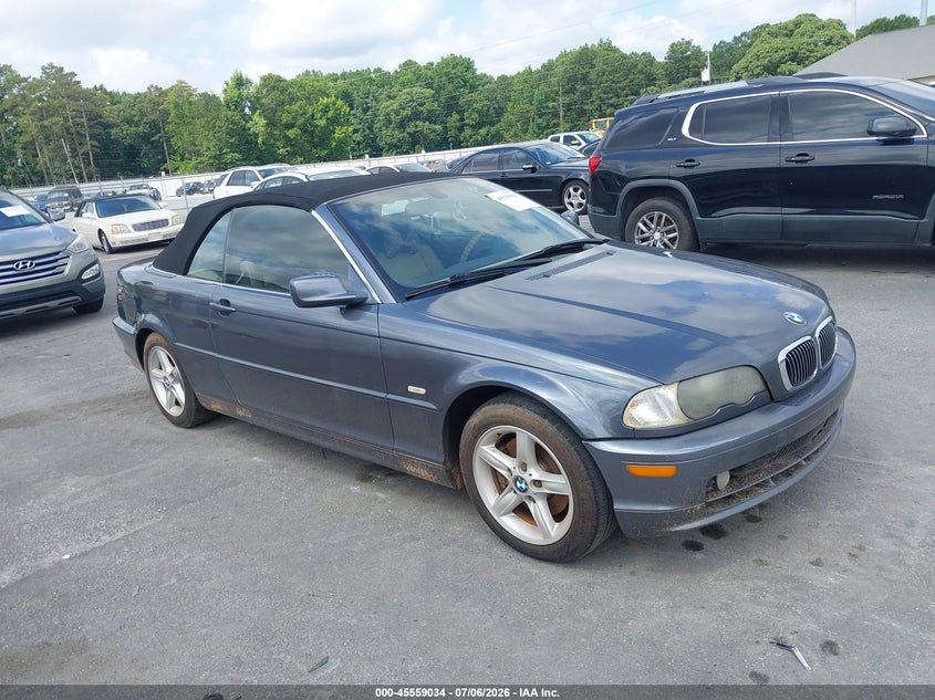 2003 BMW 3 series VIN WBABS33493PG89633 IAAI salvage auction — NORMAL WEAR, Repossession Paperwork (Georgia), sold $425 on 2026-08-05 (photo 1)