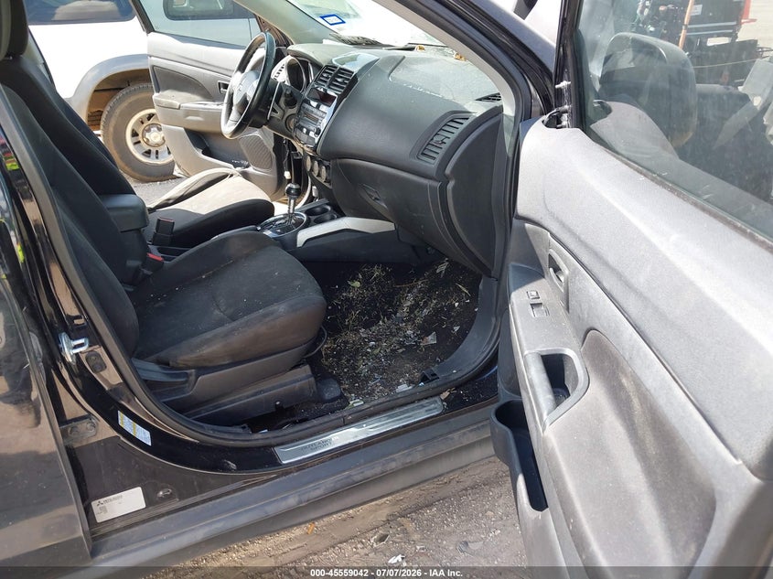 2013 Mitsubishi Outlander VIN 4A4AP3AU1DE007298 IAAI salvage auction — FRONT END, Salvage (Texas), sold $650 on 2026-08-03 (photo 5)