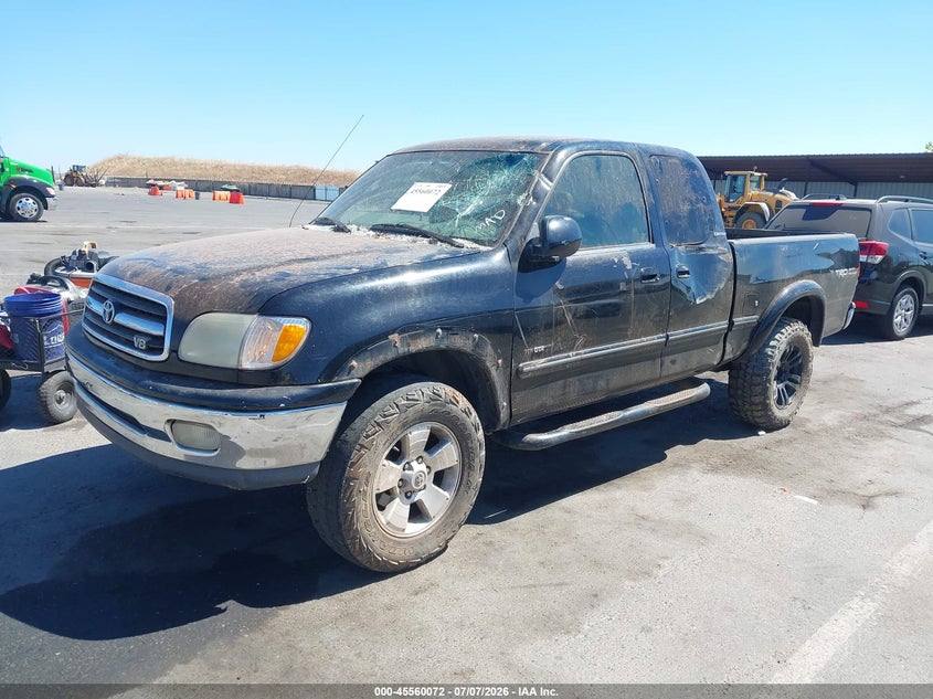 2001 Toyota Tundra VIN 5TBBT48161S152117 IAAI salvage auction — SIDE, Salvage (California), sold $800 on 2026-07-25 (photo 2)