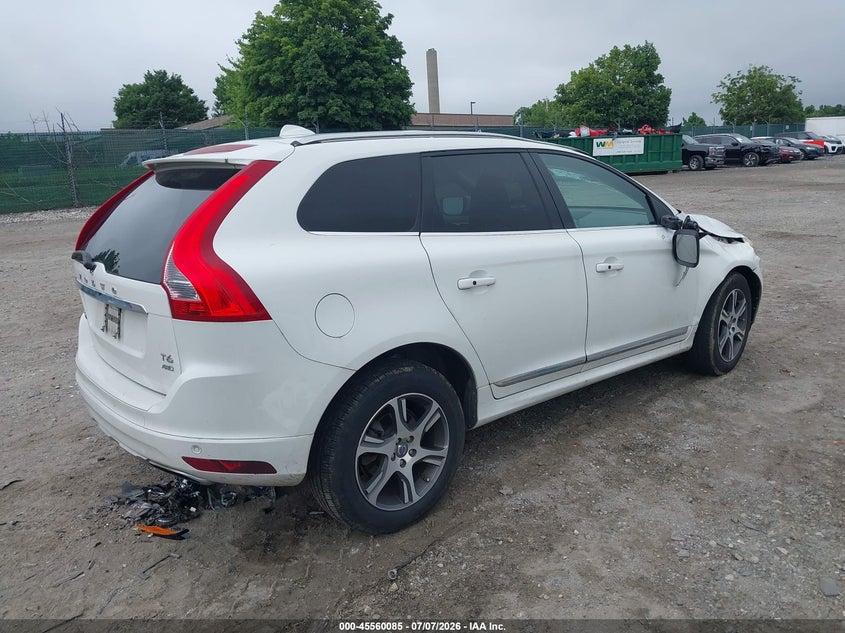 2015 Volvo Xc60 VIN YV4902RD0F2626375 IAAI salvage auction — RIGHT FRONT, Salvage (Pennsylvania), sold $1,950 on 2026-08-14 (photo 4)