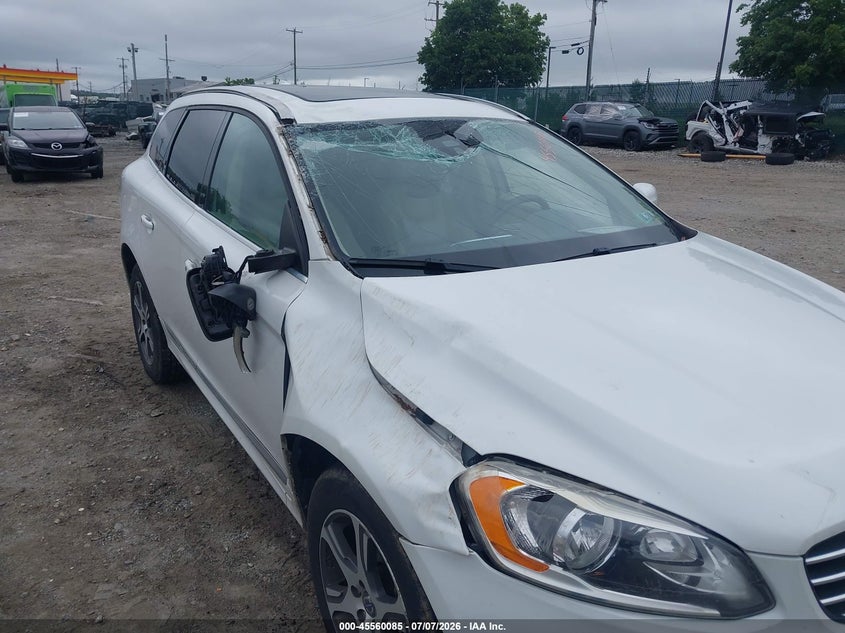 2015 Volvo Xc60 VIN YV4902RD0F2626375 IAAI salvage auction — RIGHT FRONT, Salvage (Pennsylvania), sold $1,950 on 2026-08-14 (photo 6)