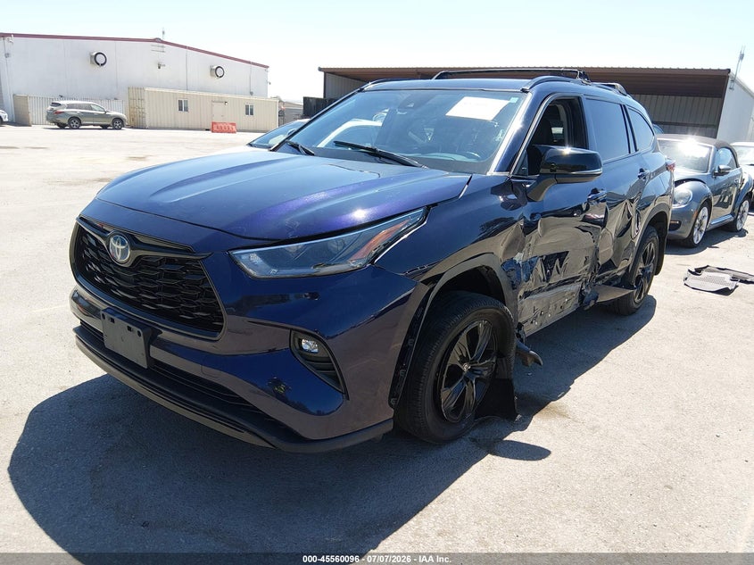 2022 Toyota Highlander VIN 5TDGBRCH9NS544628 IAAI salvage auction — LEFT SIDE, Salvage (California), sold $7,600 on 2026-07-29 (photo 2)