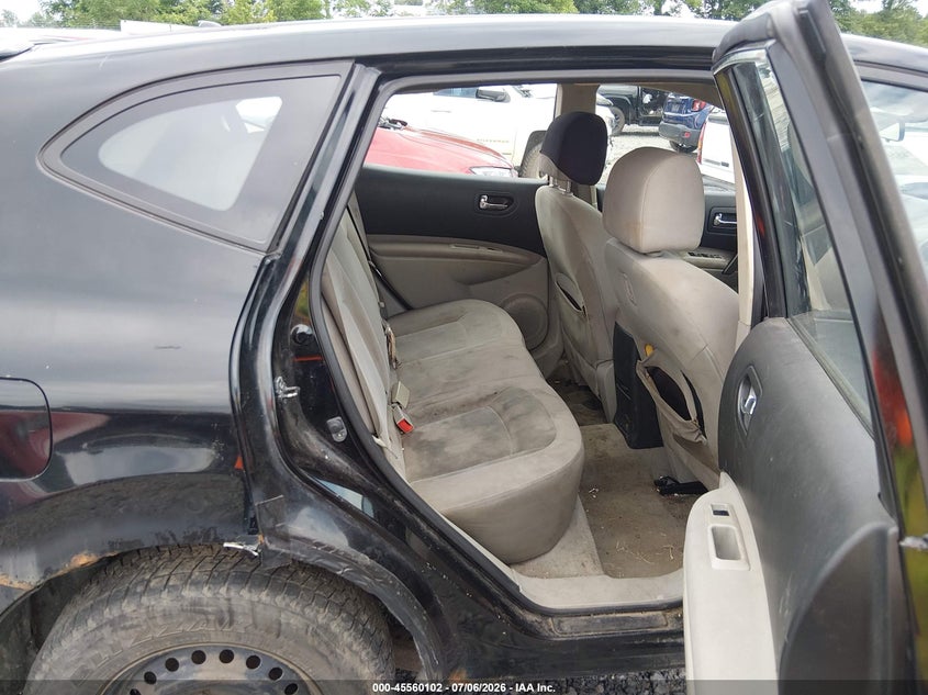 2011 Nissan Rogue sport VIN JN8AS5MV4BW257765 IAAI salvage auction — NORMAL WEAR, Clear (New Hampshire), sold $100 on 2026-07-29 (photo 8)