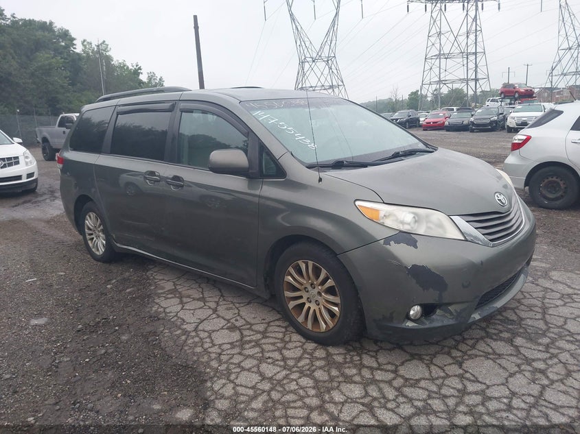 2011 Toyota Sienna VIN 5TDYK3DC4BS058275 IAAI salvage auction — NORMAL WEAR, Clear (Pennsylvania), sold $3,000 on 2026-07-24 (photo 1)