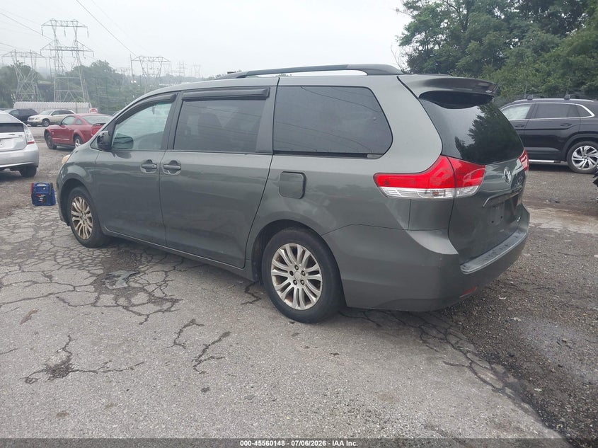 2011 Toyota Sienna VIN 5TDYK3DC4BS058275 IAAI salvage auction — NORMAL WEAR, Clear (Pennsylvania), sold $3,000 on 2026-07-24 (photo 3)