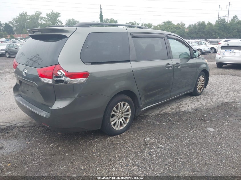 2011 Toyota Sienna VIN 5TDYK3DC4BS058275 IAAI salvage auction — NORMAL WEAR, Clear (Pennsylvania), sold $3,000 on 2026-07-24 (photo 4)