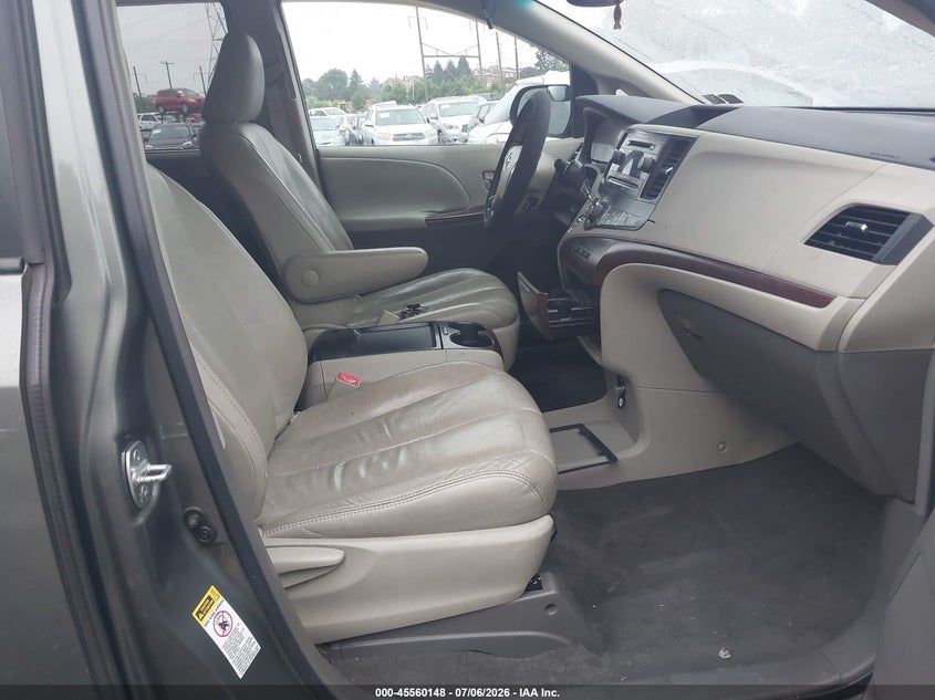 2011 Toyota Sienna VIN 5TDYK3DC4BS058275 IAAI salvage auction — NORMAL WEAR, Clear (Pennsylvania), sold $3,000 on 2026-07-24 (photo 5)