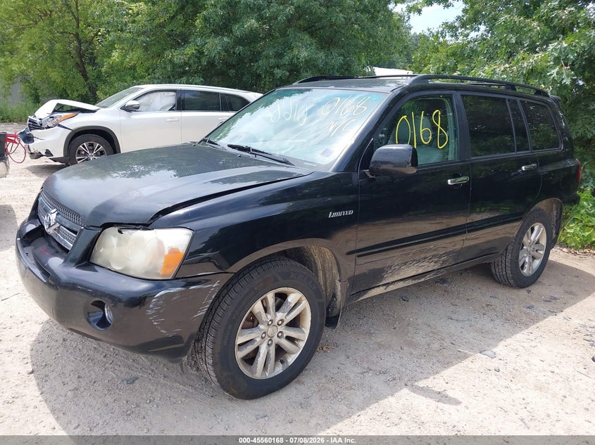 2006 Toyota Highlander VIN JTEEW21A060004951 IAAI salvage auction — NORMAL WEAR, Clear-Endorsement (Wisconsin), sold $250 on 2026-07-29 (photo 2)