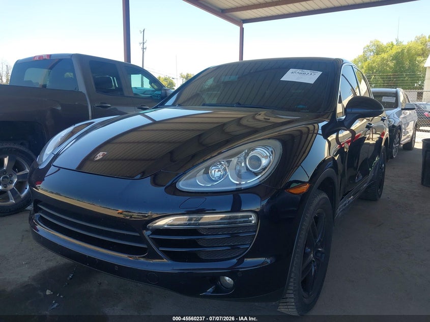 2014 Porsche Cayenne VIN WP1AA2A29ELA96499 IAAI salvage auction — LEFT SIDE, Salvage (California), sold $3,000 on 2026-08-01 (photo 2)