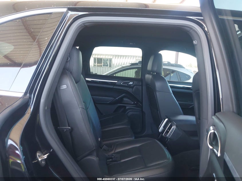 2014 Porsche Cayenne VIN WP1AA2A29ELA96499 IAAI salvage auction — LEFT SIDE, Salvage (California), sold $3,000 on 2026-08-01 (photo 8)