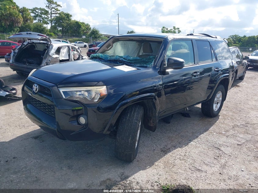 2015 Toyota 4runner VIN JTEZU5JR6F5088713 IAAI salvage auction — ROLLOVER, Rebuildable (Florida), sold $275 on 2026-07-23 (photo 2)