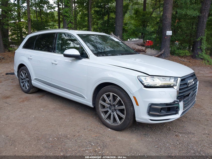 2018 Audi Q7 VIN WA1VAAF76JD038575 IAAI salvage auction — FRONT END, Salvage (Virginia), sold $25 on 2026-08-01 (photo 1)