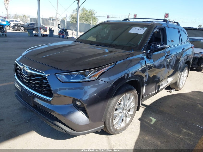 2024 Toyota Highlander VIN 5TDXBRCH0RS141322 IAAI salvage auction — LEFT SIDE, Salvage (California), sold $23,200 on 2026-07-29 (photo 2)