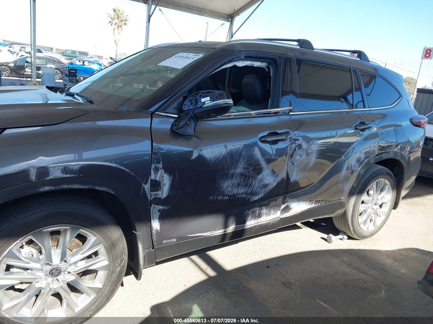 2024 Toyota Highlander VIN 5TDXBRCH0RS141322 IAAI salvage auction — LEFT SIDE, Salvage (California), sold $23,200 on 2026-07-29 (photo 6)