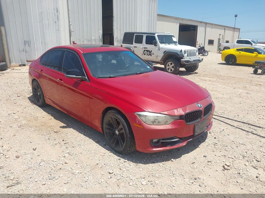 2012 BMW 3er VIN WBA3A5C53CF345682 IAAI salvage auction — NORMAL WEAR, Salvage Title, sold $850 on 2026-07-30 (photo 1)