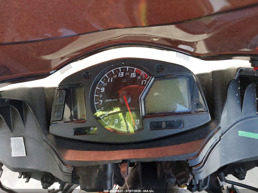 2014 Honda Cbr VIN JH2PC4084EK700013 IAAI salvage auction — SIDE, Rebuildable (Florida), sold $2,075 on 2026-07-29 (photo 7)
