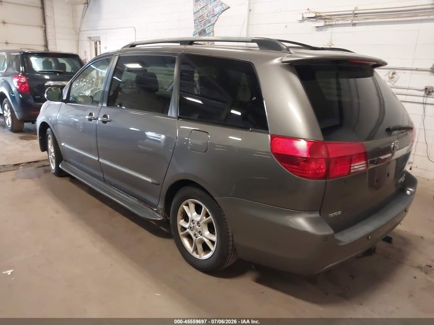 2004 Toyota Sienna VIN 5TDZA22C04S034952 IAAI salvage auction — NORMAL WEAR, Clear (Minnesota), sold $400 on 2026-07-22 (photo 3)