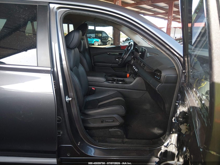 2025 Honda Pilot VIN 5FNYG2H40SB013126 IAAI salvage auction — UNKNOWN, Salvage (Arizona), sold $12,750 on 2026-09-03 (photo 5)
