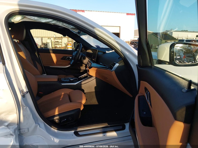 2024 BMW 3er VIN 3MW69FF0XR8E46117 IAAI salvage auction — RIGHT SIDE, Wait Title, sold $17,300 on 2026-09-22 (photo 5)