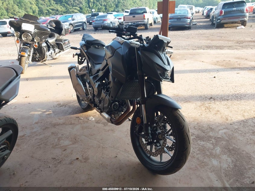 2025 Honda Cb VIN JH2RH2404SK000796 IAAI salvage auction — REAR END, Salvage (Alabama), sold $75 on 2026-07-29 (photo 1)