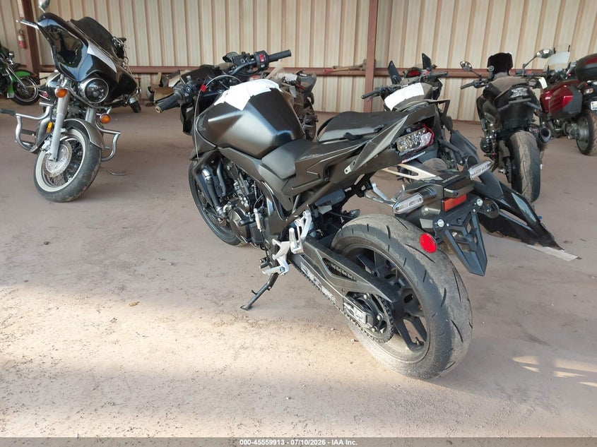 2025 Honda Cb VIN JH2RH2404SK000796 IAAI salvage auction — REAR END, Salvage (Alabama), sold $75 on 2026-07-29 (photo 3)