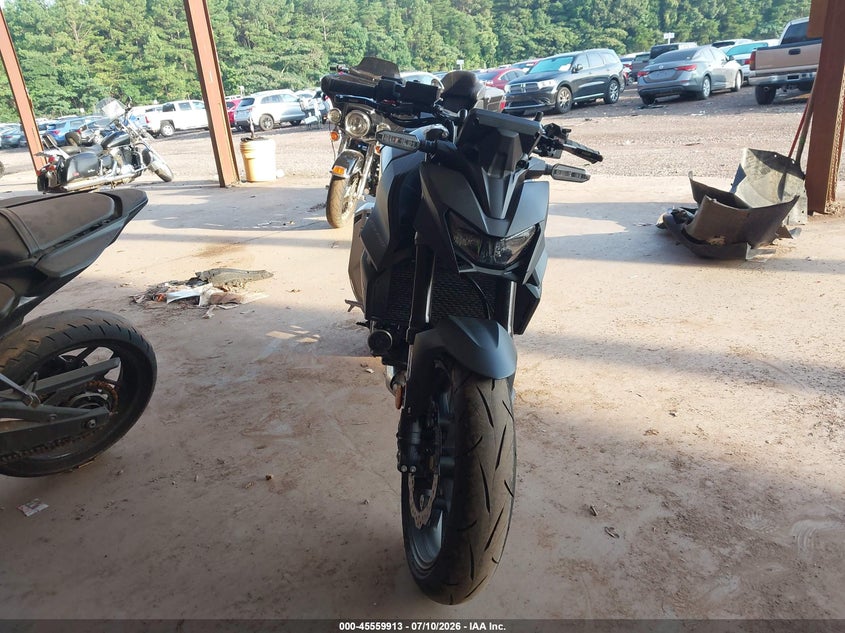 2025 Honda Cb VIN JH2RH2404SK000796 IAAI salvage auction — REAR END, Salvage (Alabama), sold $75 on 2026-07-29 (photo 5)