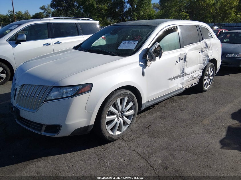 2010 Lincoln Mkt VIN 2LMHJ5AR3ABJ11362 IAAI salvage auction — LEFT SIDE, Salvage (Utah), sold $450 on 2026-09-07 (photo 2)