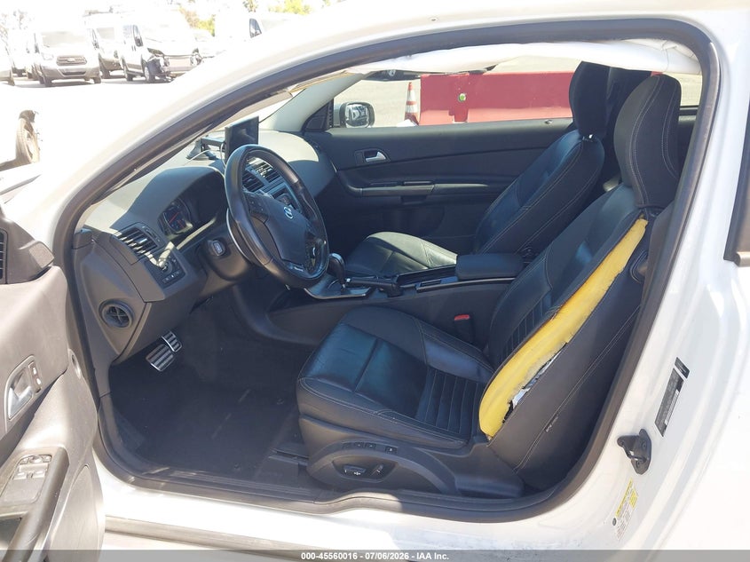 2011 Volvo C30 VIN YV1672MK9B2208893 IAAI salvage auction — LEFT SIDE, Salvage (California), sold $125 on 2026-07-30 (photo 5)