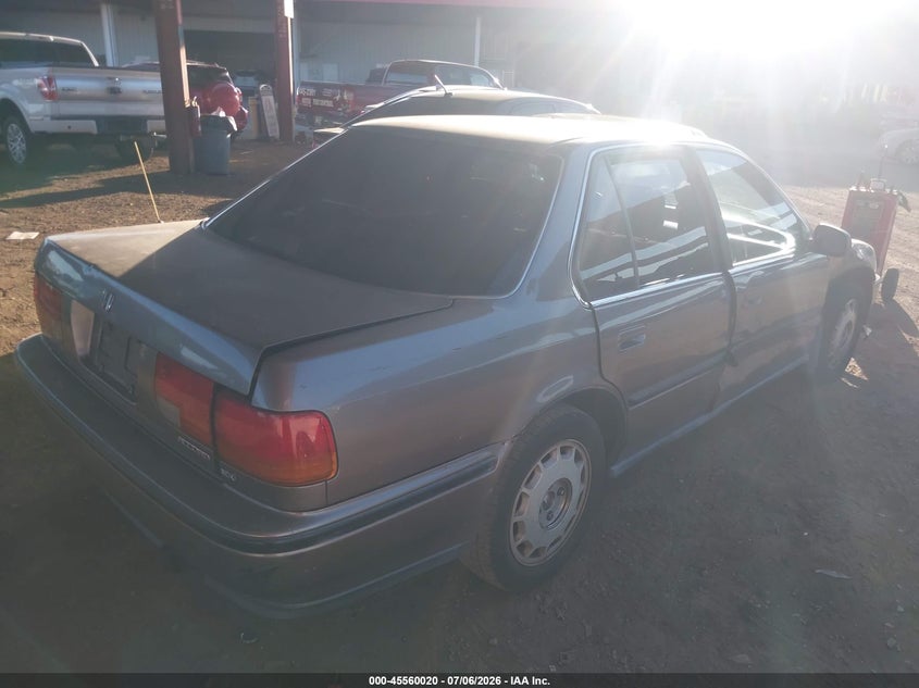 1993 Honda Accord VIN JHMCB7678PC006303 IAAI salvage auction — RIGHT SIDE, Salvage (Arizona), sold $400 on 2026-07-28 (photo 4)