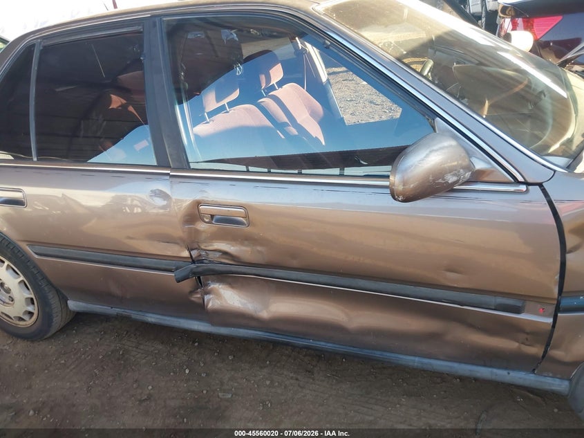 1993 Honda Accord VIN JHMCB7678PC006303 IAAI salvage auction — RIGHT SIDE, Salvage (Arizona), sold $400 on 2026-07-28 (photo 6)